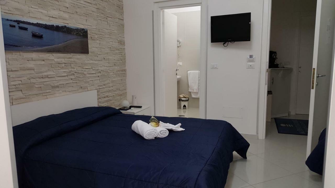 Al Porticciolo Bed & Breakfast Salerno Eksteriør bilde