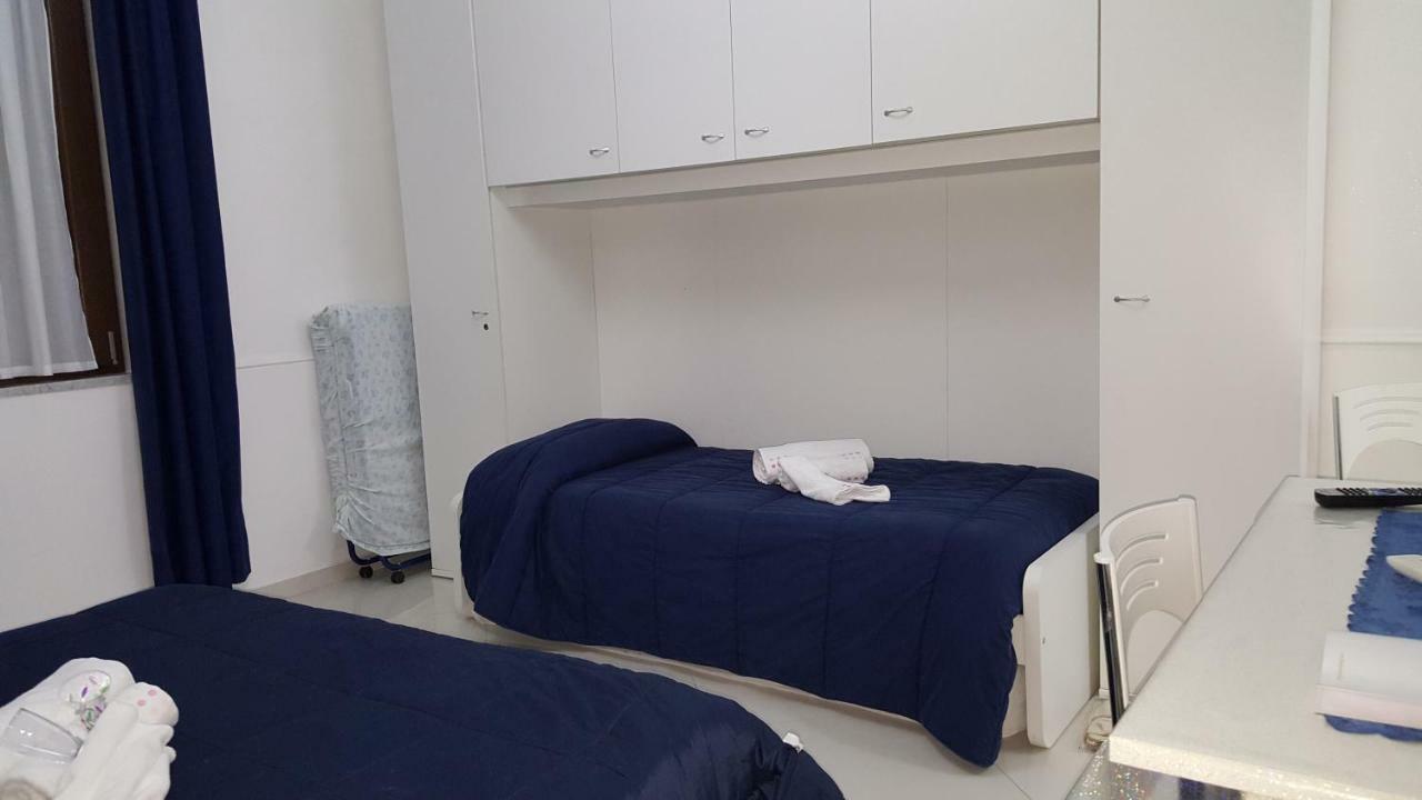 Al Porticciolo Bed & Breakfast Salerno Eksteriør bilde