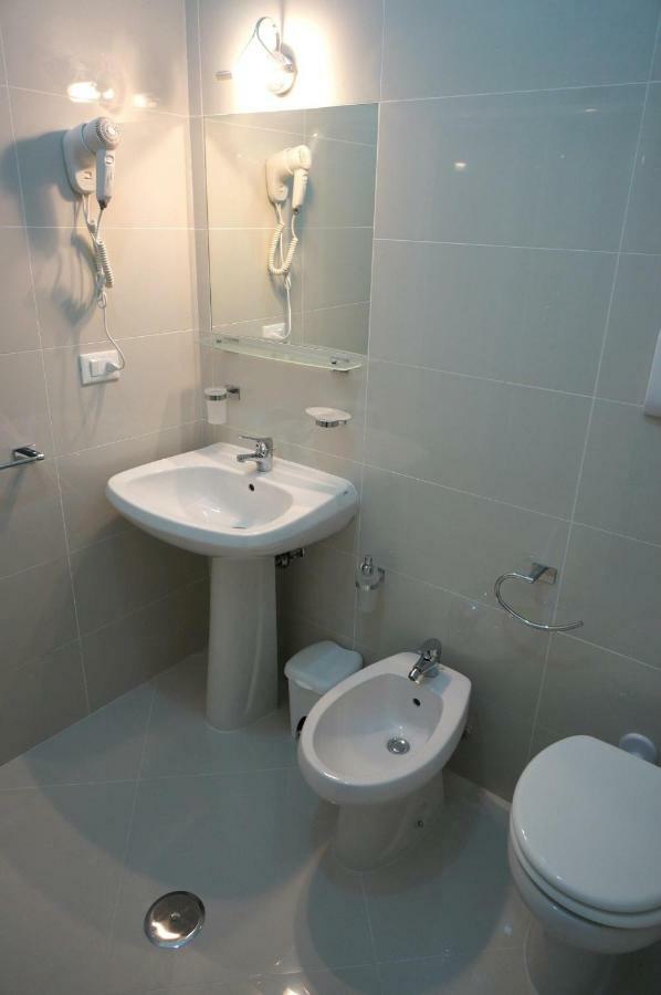 Al Porticciolo Bed & Breakfast Salerno Eksteriør bilde