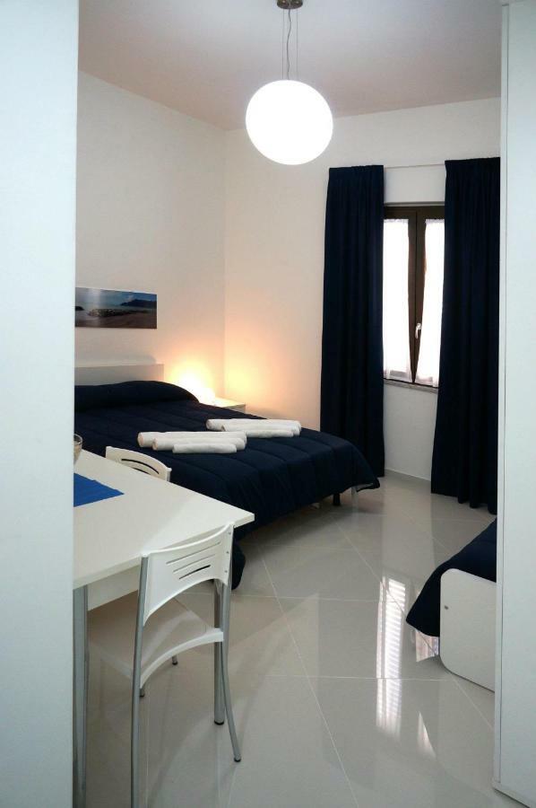 Al Porticciolo Bed & Breakfast Salerno Eksteriør bilde