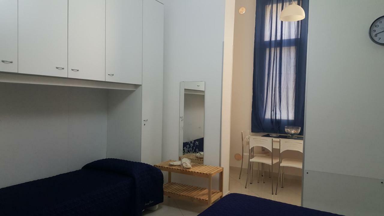 Al Porticciolo Bed & Breakfast Salerno Eksteriør bilde