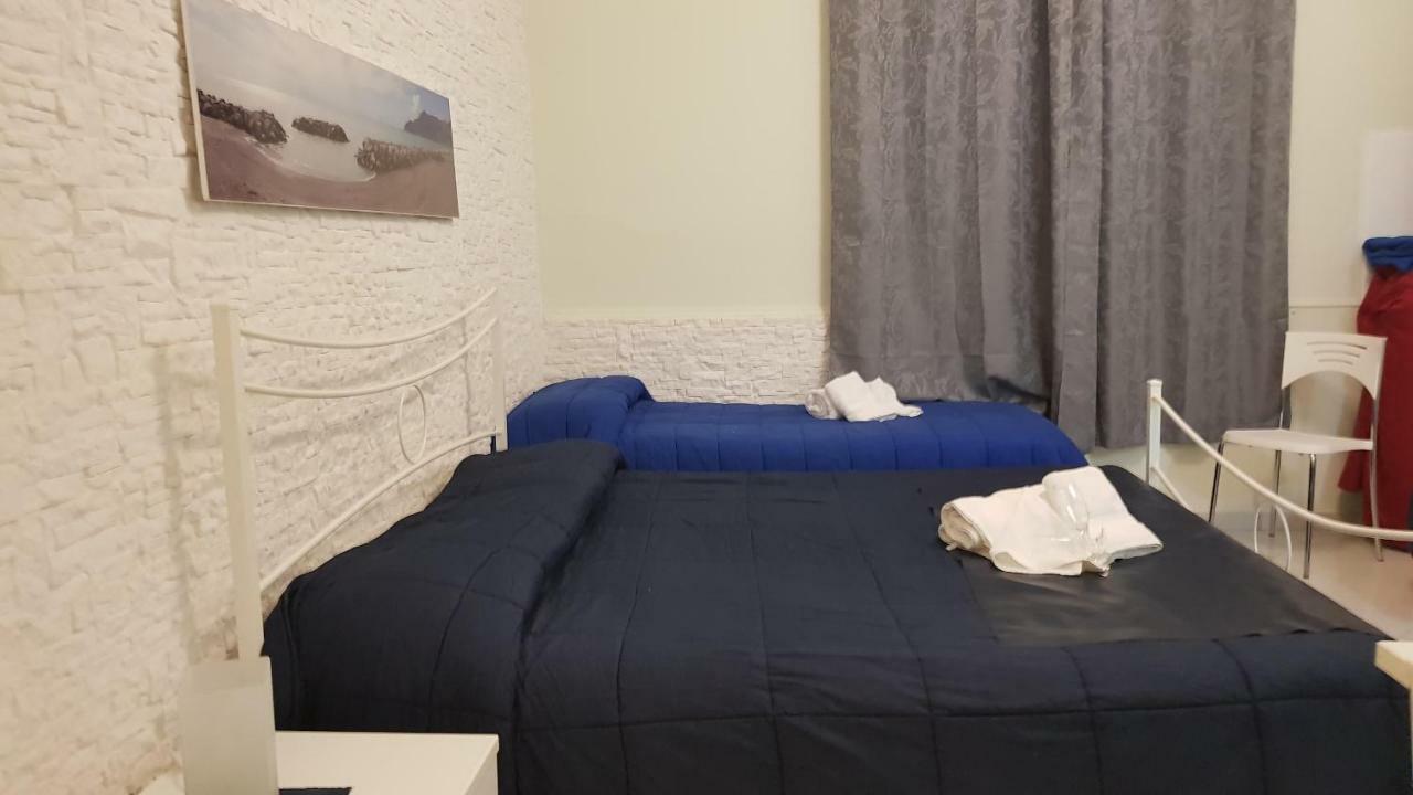 Al Porticciolo Bed & Breakfast Salerno Eksteriør bilde