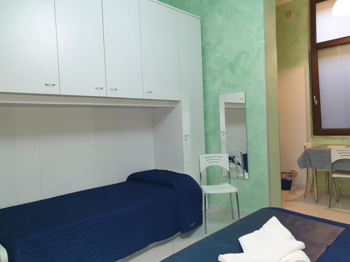 Al Porticciolo Bed & Breakfast Salerno Eksteriør bilde