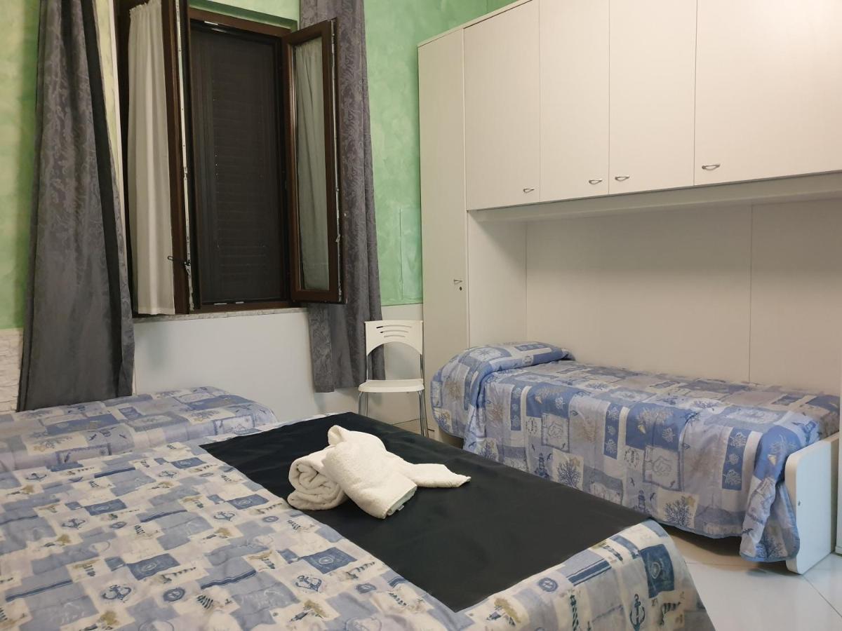 Al Porticciolo Bed & Breakfast Salerno Eksteriør bilde
